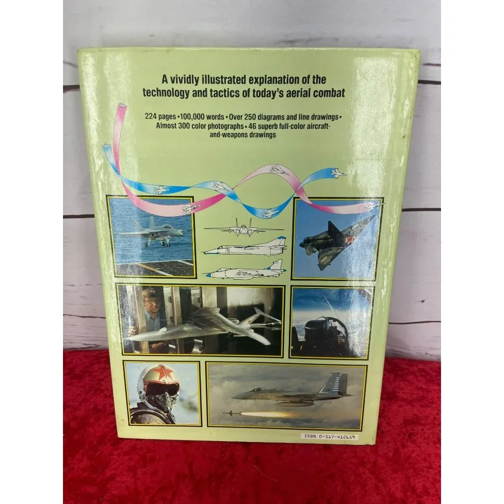 Modern Air Combat Published‎ Crescent Books 1983
